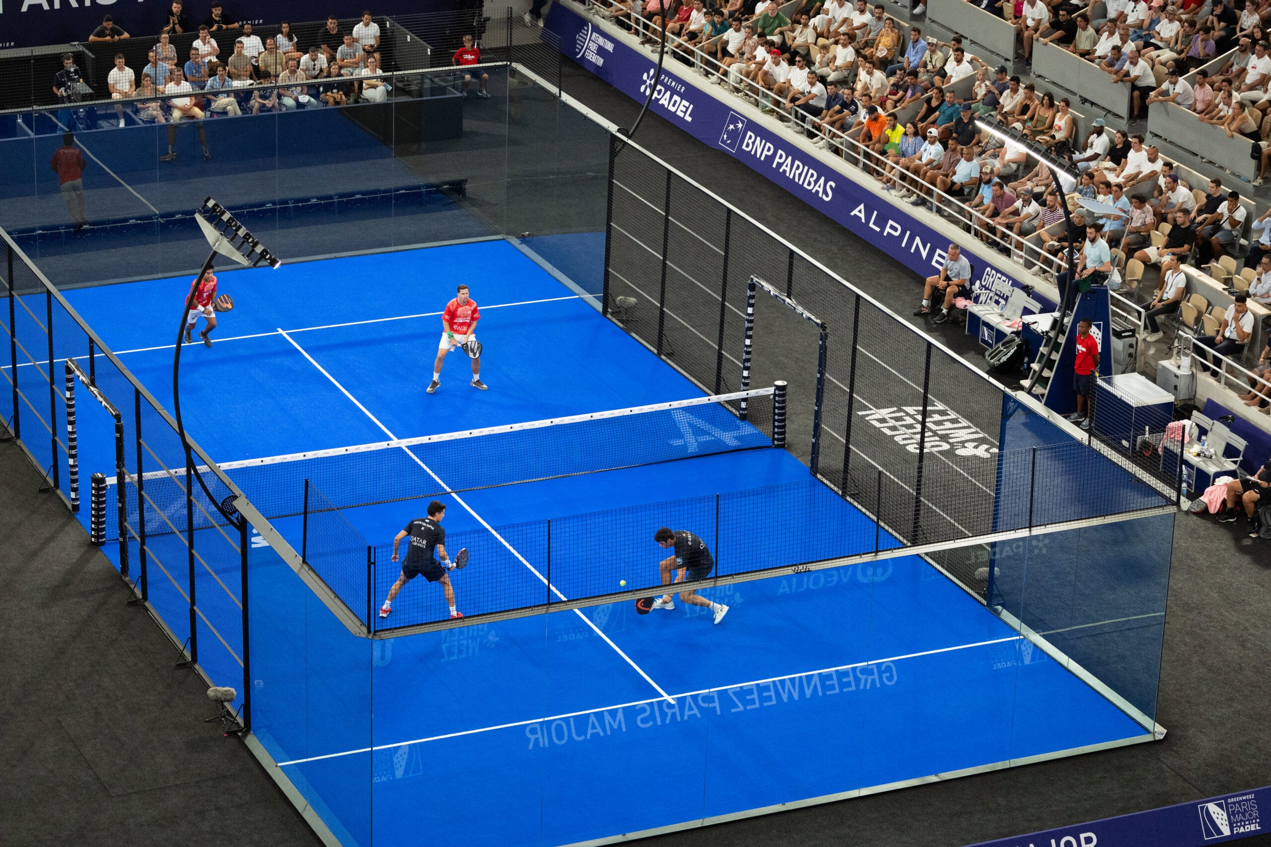 Quali integratori consumare prima, durante e dopo un allenamento di padel